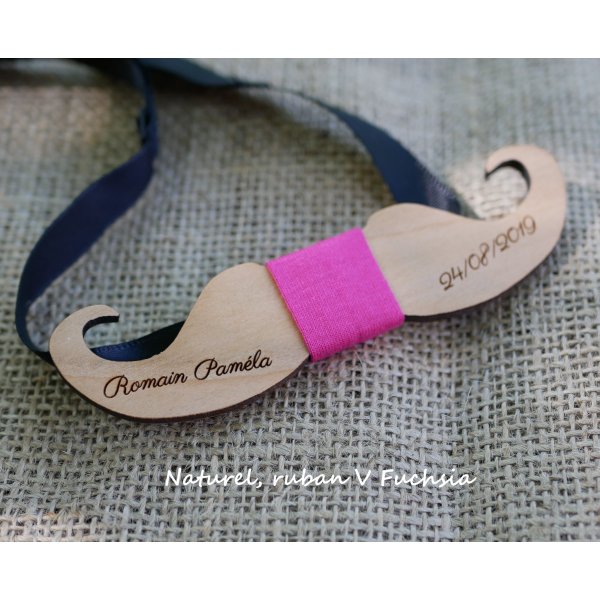 Gravata-borboleta personalizada com data e nomes
