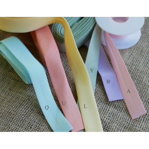 tecidos pastel para laços de noiva