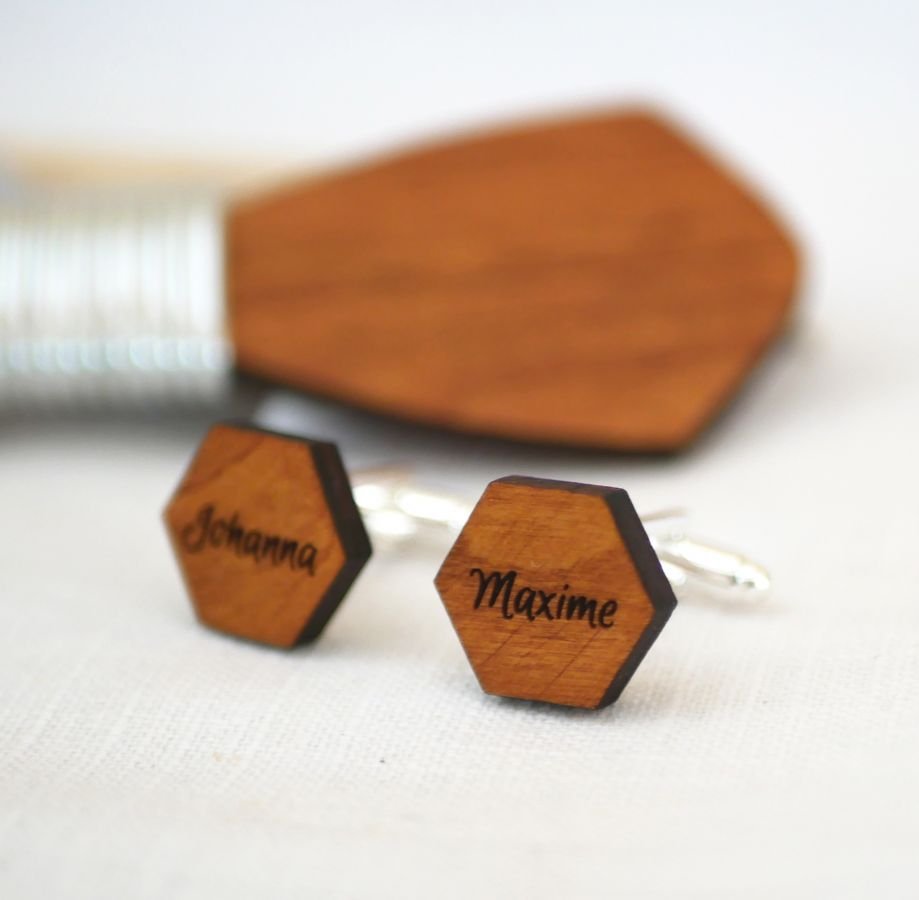 Botões de punho hexagonais de madeira para personalizar