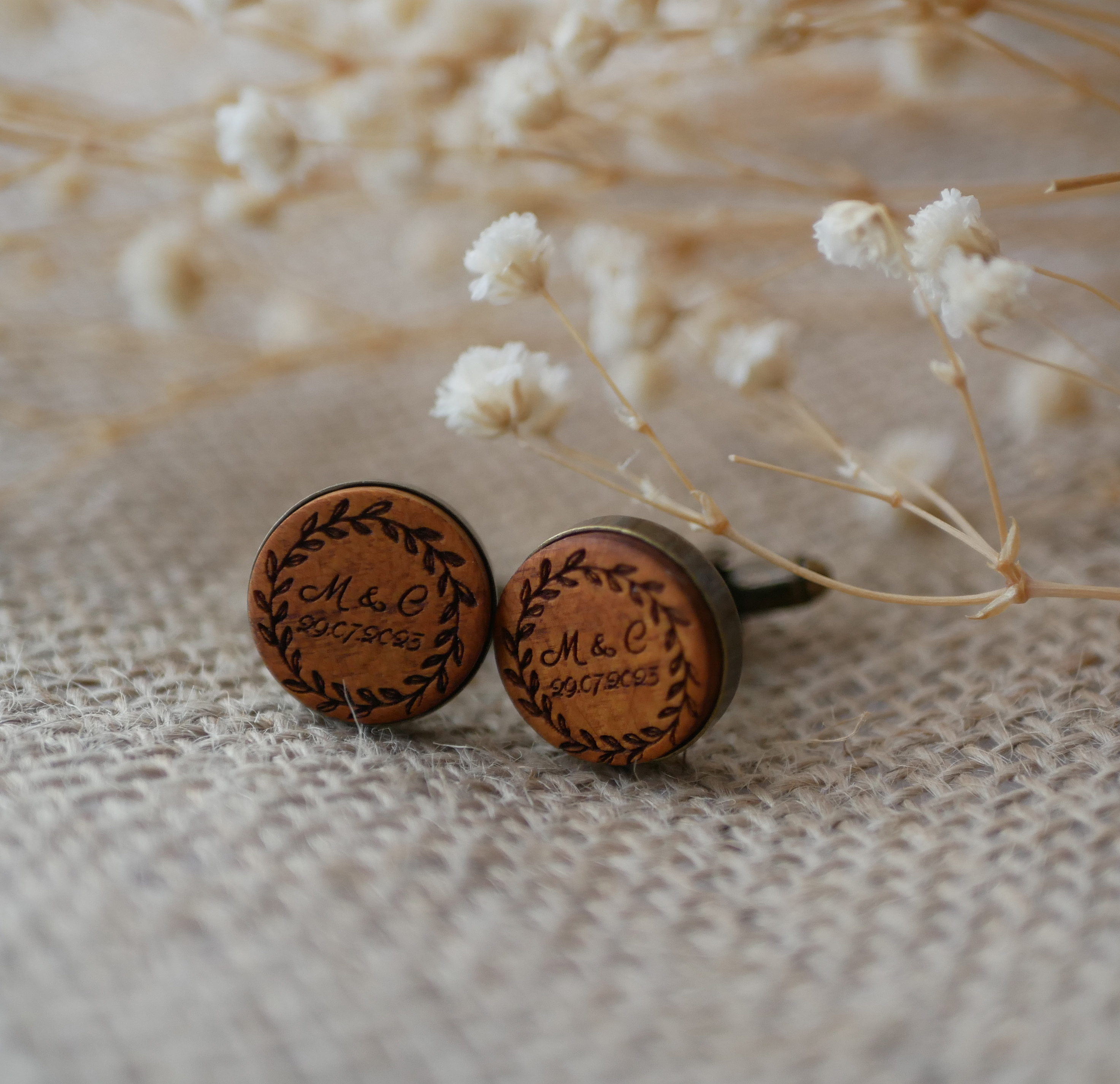 Botões de punho de madeira em bronze envelhecido 16 mm personalizável