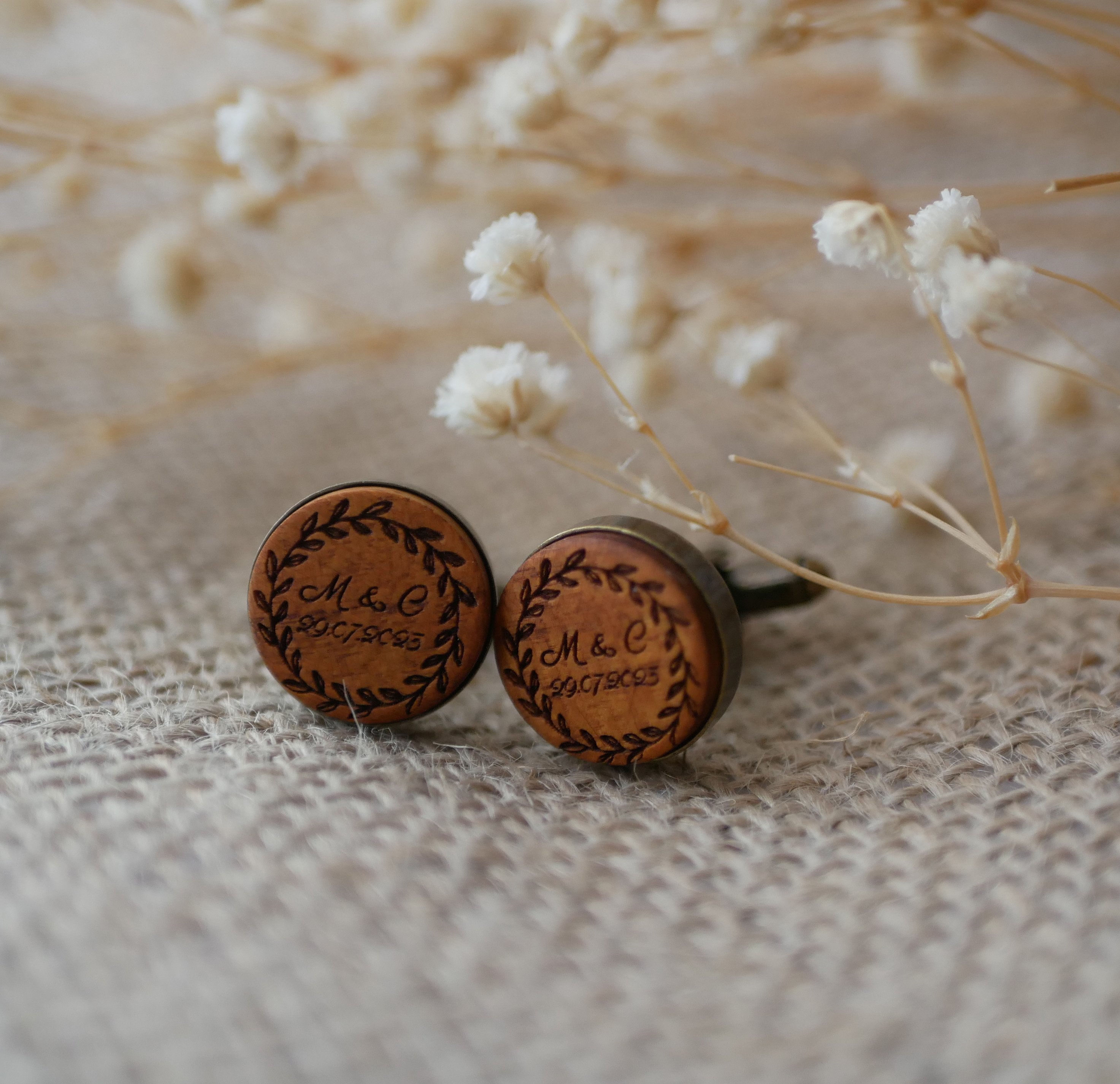 Botões de punho de madeira em bronze envelhecido 16 mm personalizável