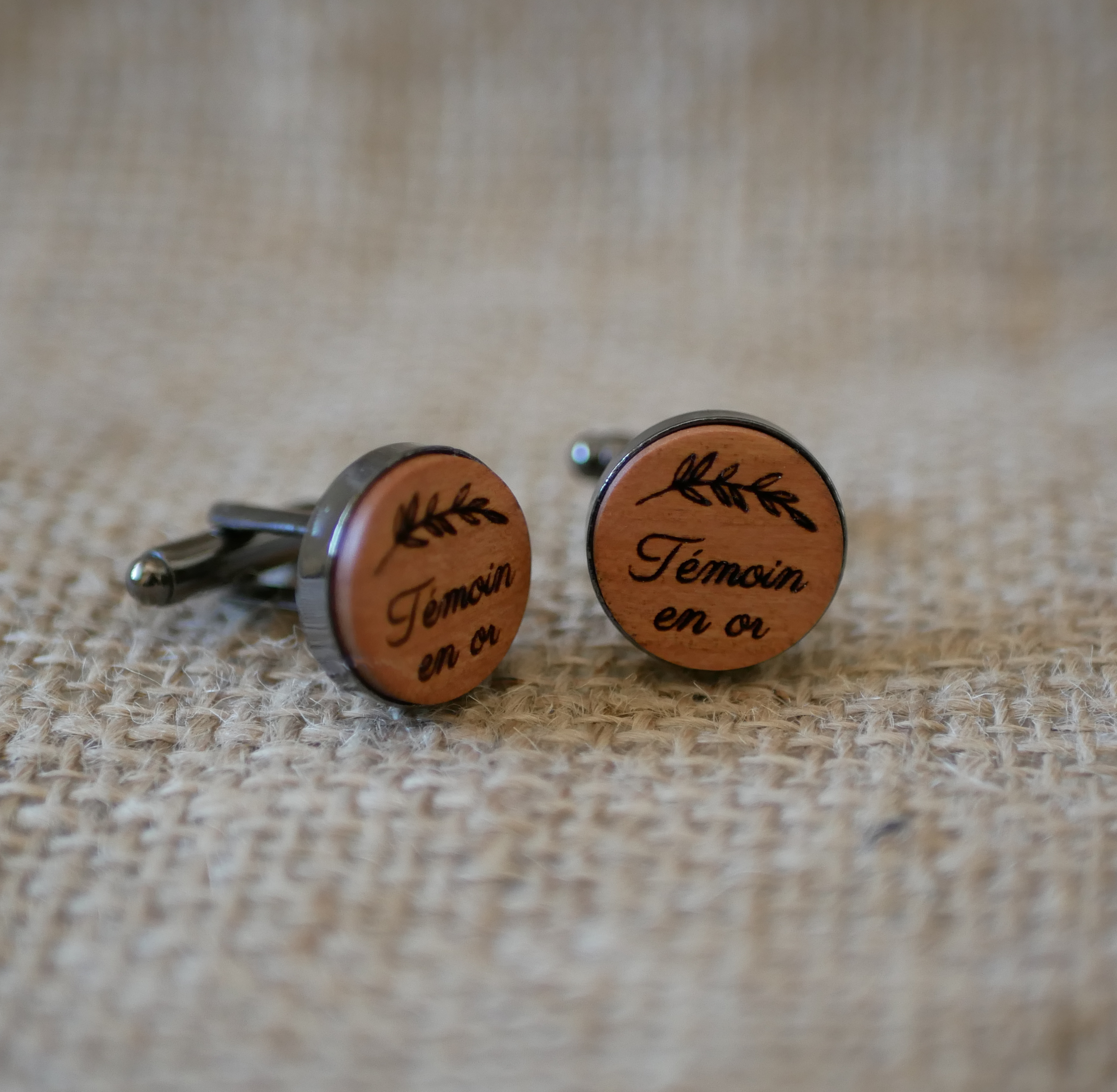 Botões de punho de madeira em aço escuro de 16mm personalizável