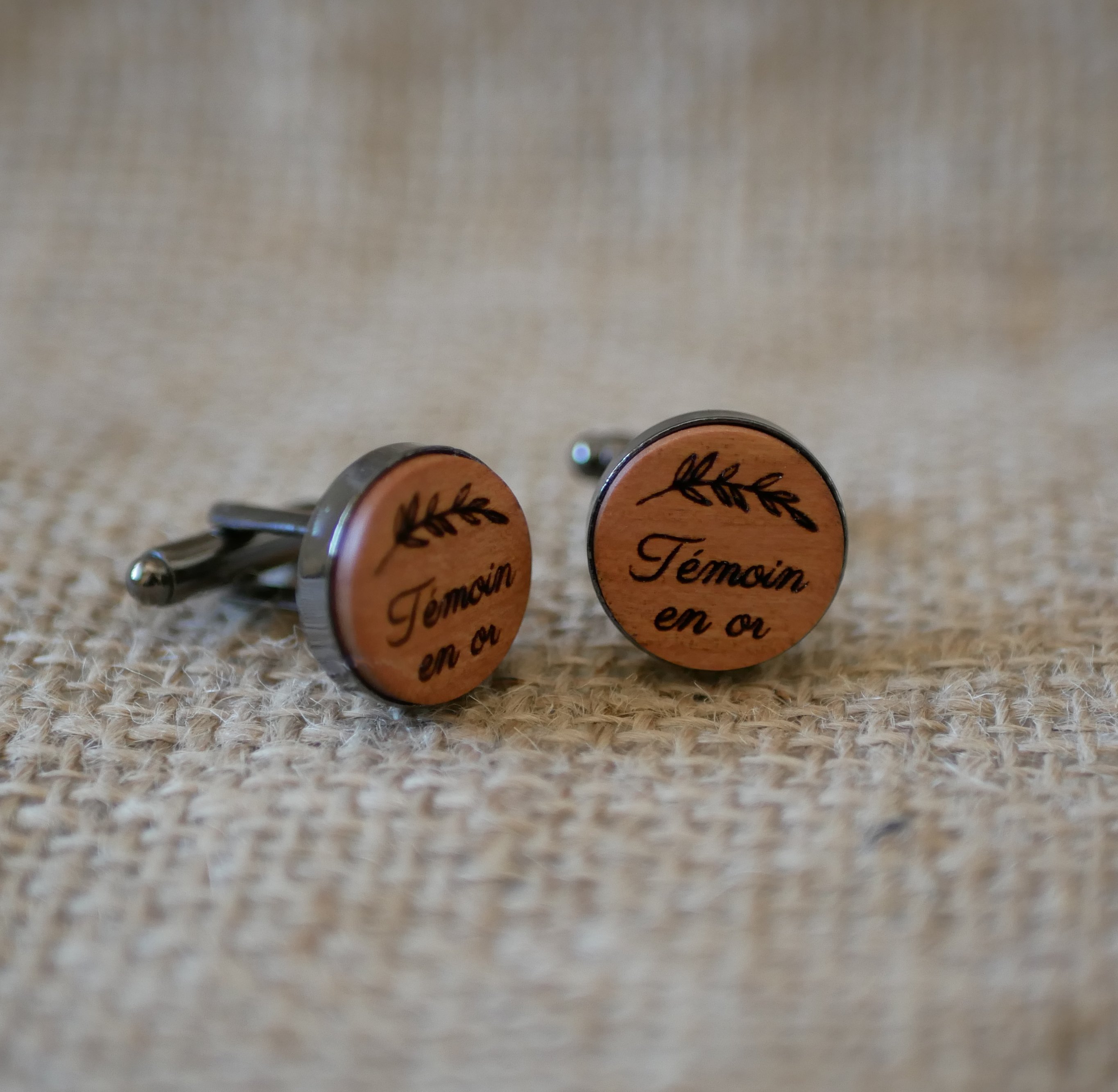 Botões de punho de madeira em aço escuro de 16mm personalizável
