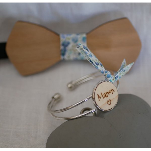 Bracelete com cabochon de madeira para personalizar e metal prateado