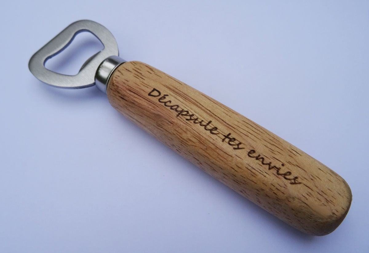 Abre-garrafas de madeira gravada para personalizar, presente de casamento 