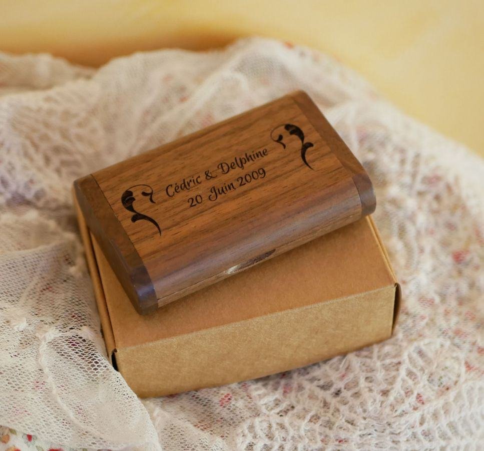 Pen drive e caixa em madeira de nogueira 3.0 USB, 32 GB, personalizável
