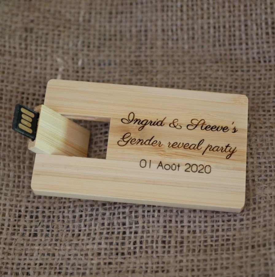 Chave USB 32 GB Cartão de madeira de bambu para ser personalizado através de gravação