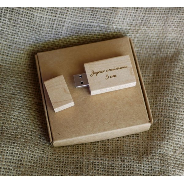 Chave USB de madeira de 32 GB, rectangular, a personalizar atrav&eacute;s de grava&ccedil;&atilde;o