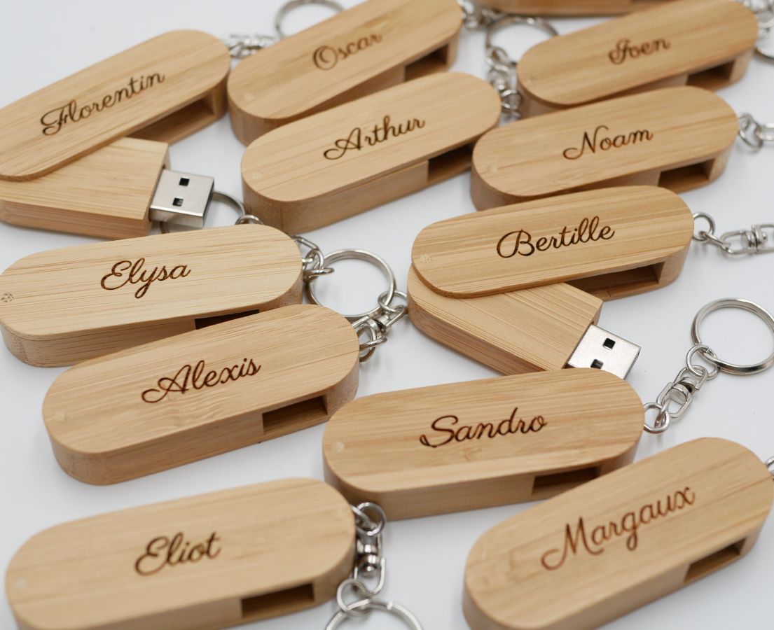 Porta-chaves USB de bambu de 32 GB para gravação e personalização
