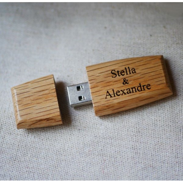 Chave USB de madeira para ser personalizada por grava&ccedil;&atilde;o
