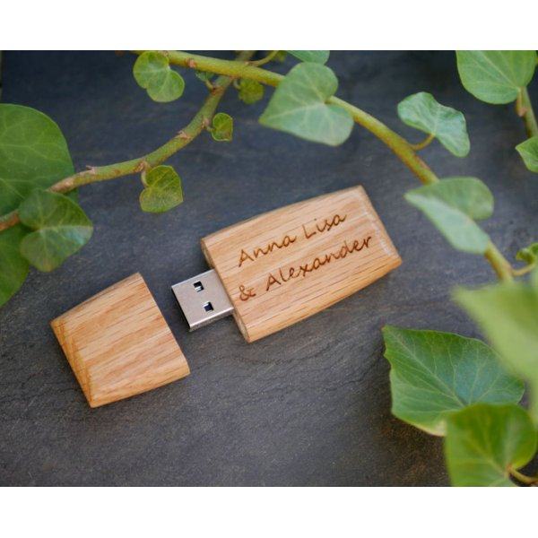 Chave USB de madeira para ser personalizada por grava&ccedil;&atilde;o