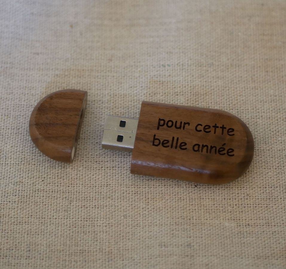 Chave USB oval para ser personalizada por gravação, escolha de madeira