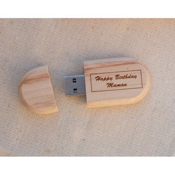 Chave USB oval para ser personalizada por grava&ccedil;&atilde;o, escolha de madeira