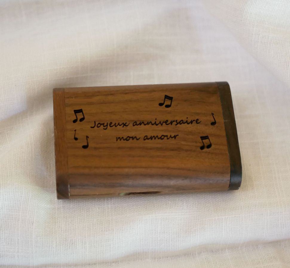 Pen drive e caixa em madeira de nogueira 3.0 USB, 32 GB, personalizável