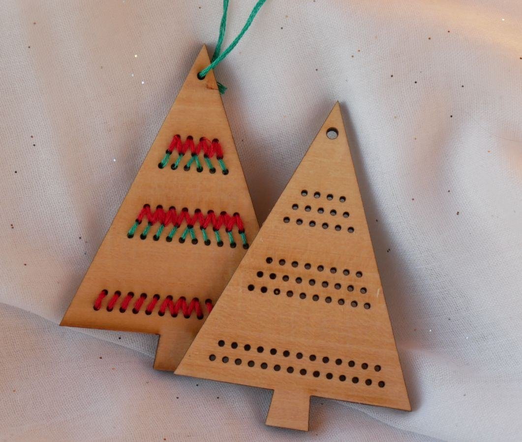 Homem de biscoitos de Natal em madeira para bordar e se decorar 