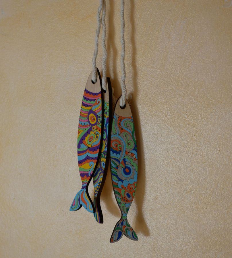 Decoração de parede Sardinhas em madeira gravada para ser pintada 