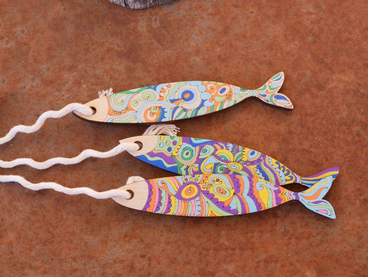 Decoração de parede Sardinhas em madeira gravada para ser pintada 