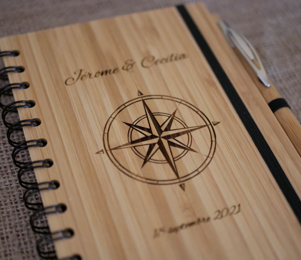Livro de convidados de madeira para casamento ou cerimónia a personalizar