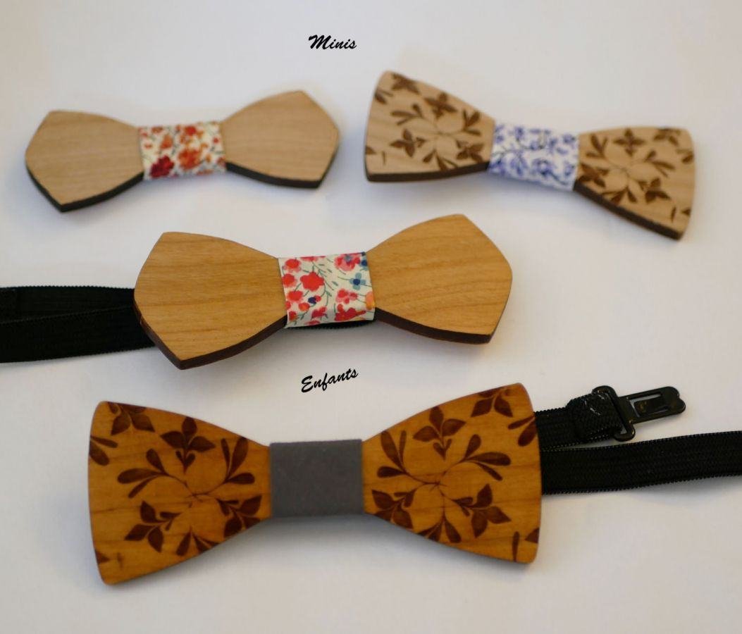Mini laço de madeira para crianças gravado com flores para ser personalizado com o mesmo modelo para crianças e homens