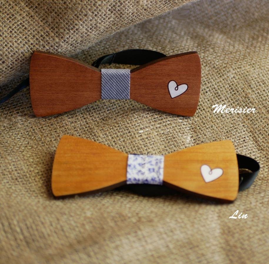 Gravata de laço de madeira com coração gravado e pintado para ser personalizado em França