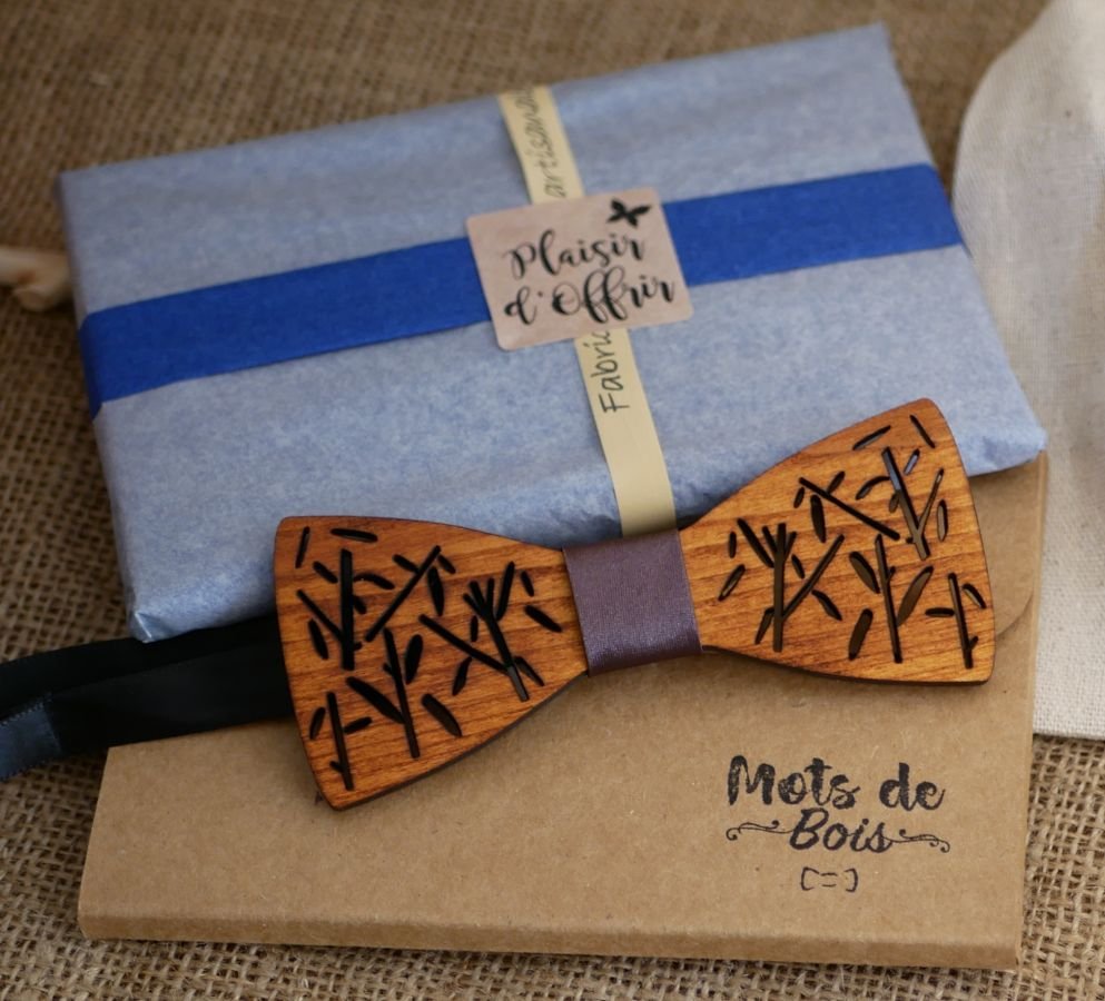 Laço de lã e madeira para personalizar feito em França