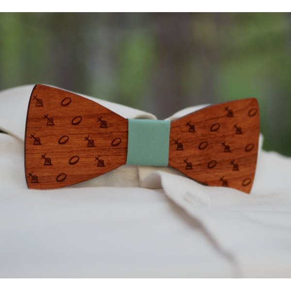 Gravata de la&ccedil;o de madeira com mini design gravado para personalizar feita em Fran&ccedil;a