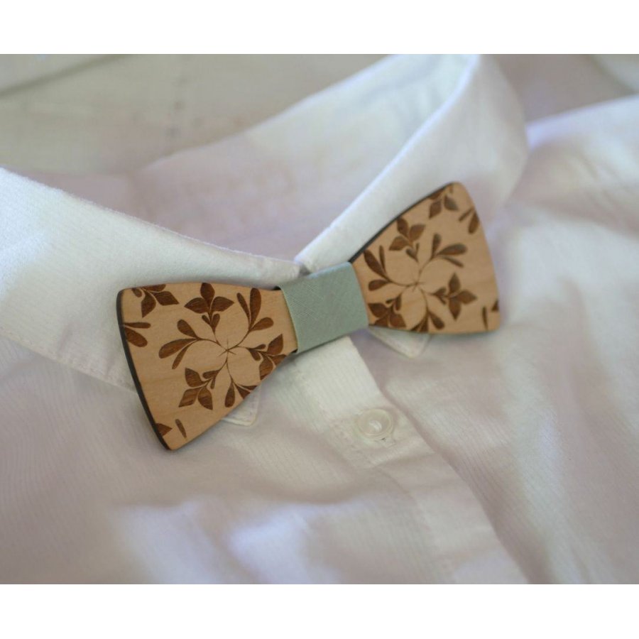 Gravata de laço de madeira para crianças, gravada com flores, para ser personalizada, a condizer com o modelo do homem