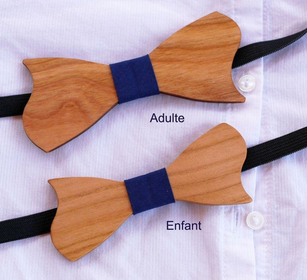 Laço assimétrico de madeira de cerejeira para as crianças personalizarem