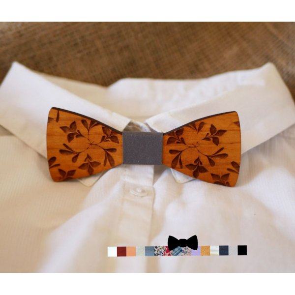 Gravata de la&ccedil;o de madeira para crian&ccedil;as, gravada com flores, para ser personalizada, a condizer com o modelo do homem