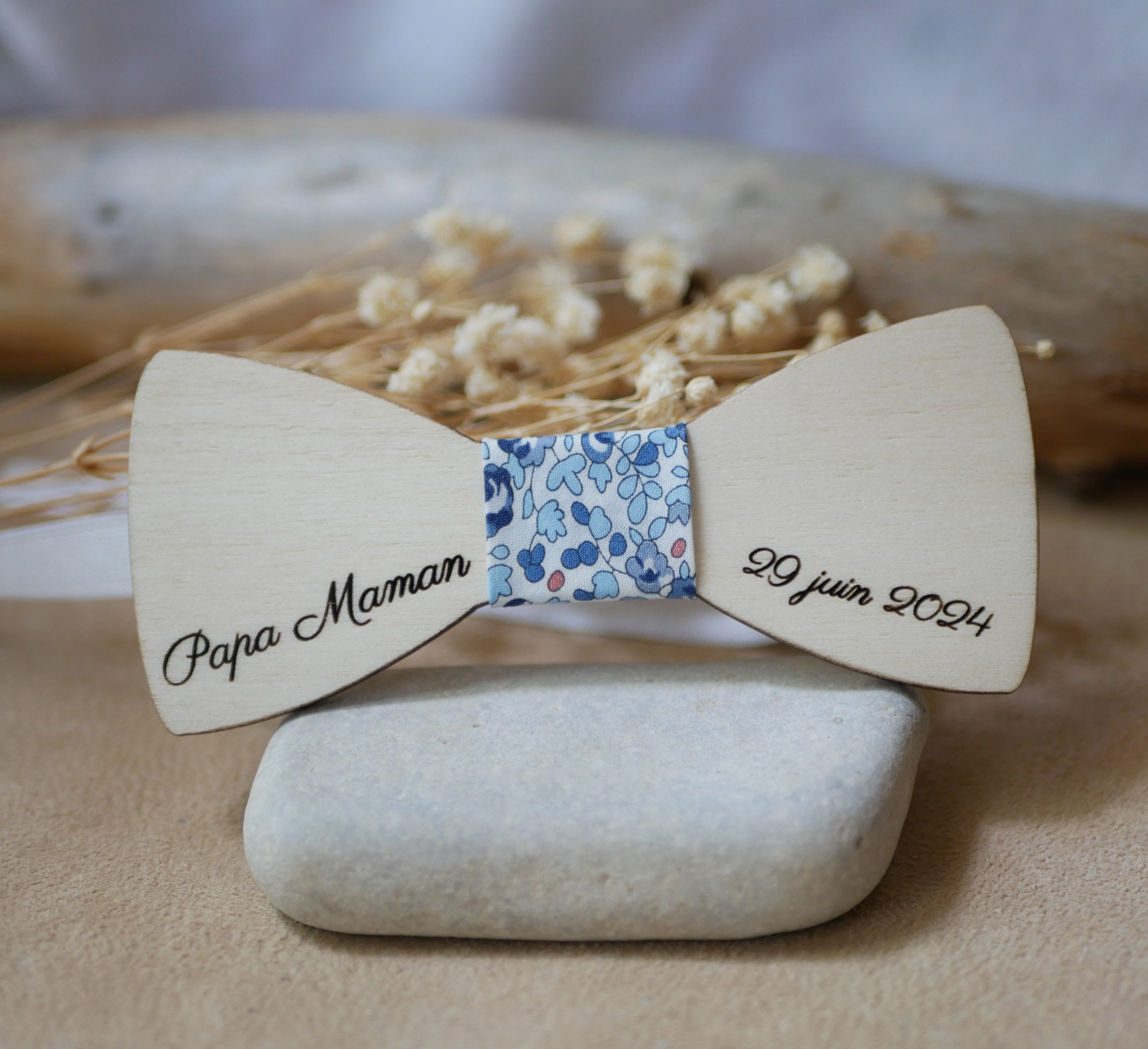 La&ccedil;o de madeira de choupo para as crian&ccedil;as personalizarem