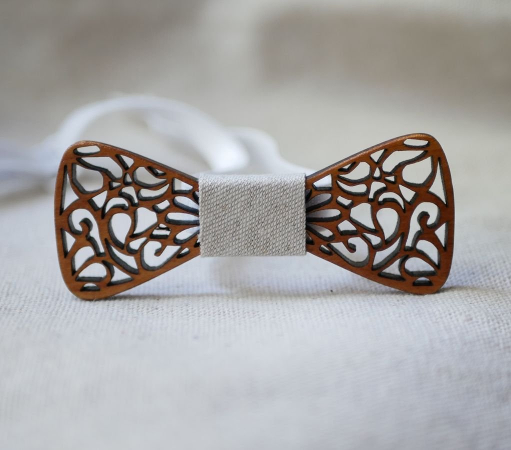 Mini laço de madeira com curvas elegantes