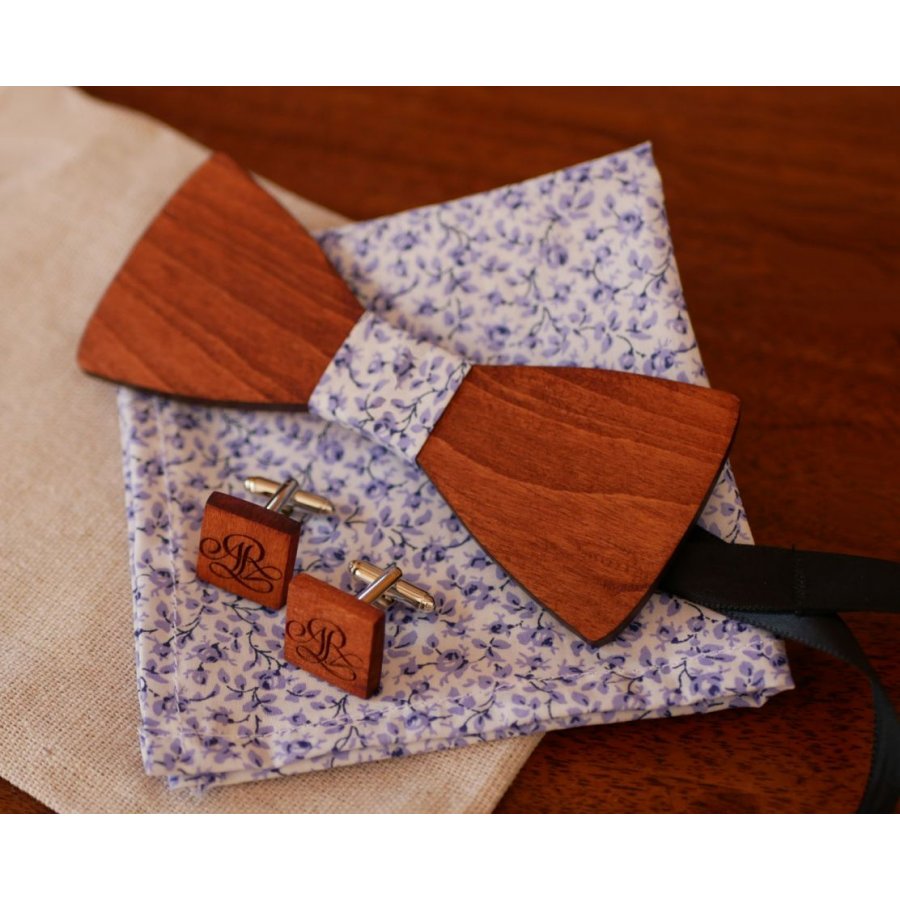 Saco de embreagem Mickael Liberty com flores azuis e laço de madeira, personalizável