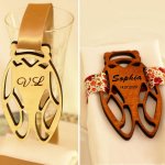 5 cartões de lugar em madeira Cicada para personalizar com o seu nome