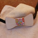 Gravata-borboleta de madeira de choupo para personalizar o laço