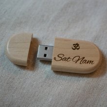 Unidade flash USB 3.0 de 32 GB em madeira de ácer clara