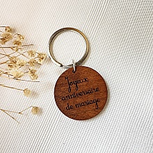 Porte cl&eacute; rond en bois merisier &agrave; personnaliser par gravure