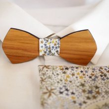 Estrelas castanhas Liberty personalizáveis e bolsa de laço de madeira