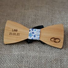 Gravata-borboleta de madeira para casamento gravada com anéis de casamento feitos em França