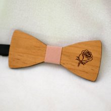Gravata de laço de madeira com desenho à sua escolha gravada em França